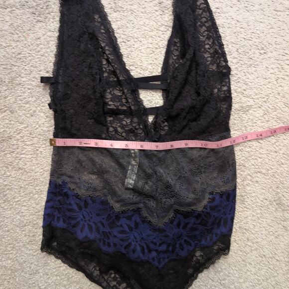 Lace Bohemian Multicolor Bodysuit - Picture 5 of 5